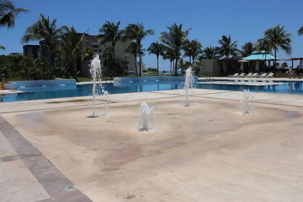 Seaside Sanctuary With Private Beach & Pool Playa del Carmen