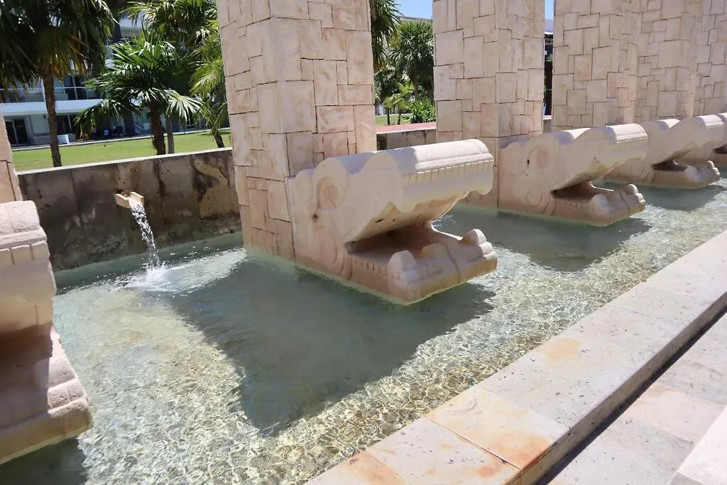 Seaside Sanctuary With Private Beach & Pool Playa del Carmen