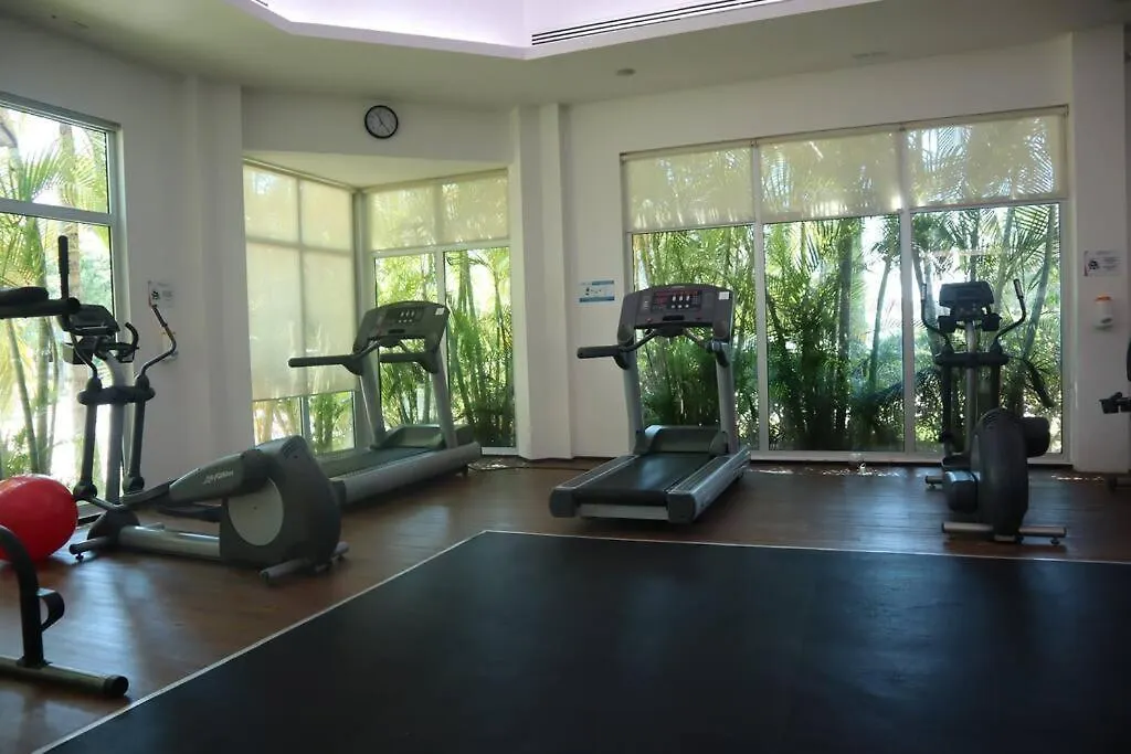 Seaside Sanctuary With Private Beach & Pool Playa del Carmen