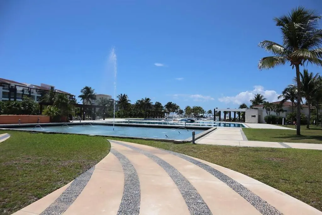 Seaside Sanctuary With Private Beach & Pool Playa del Carmen Holiday home