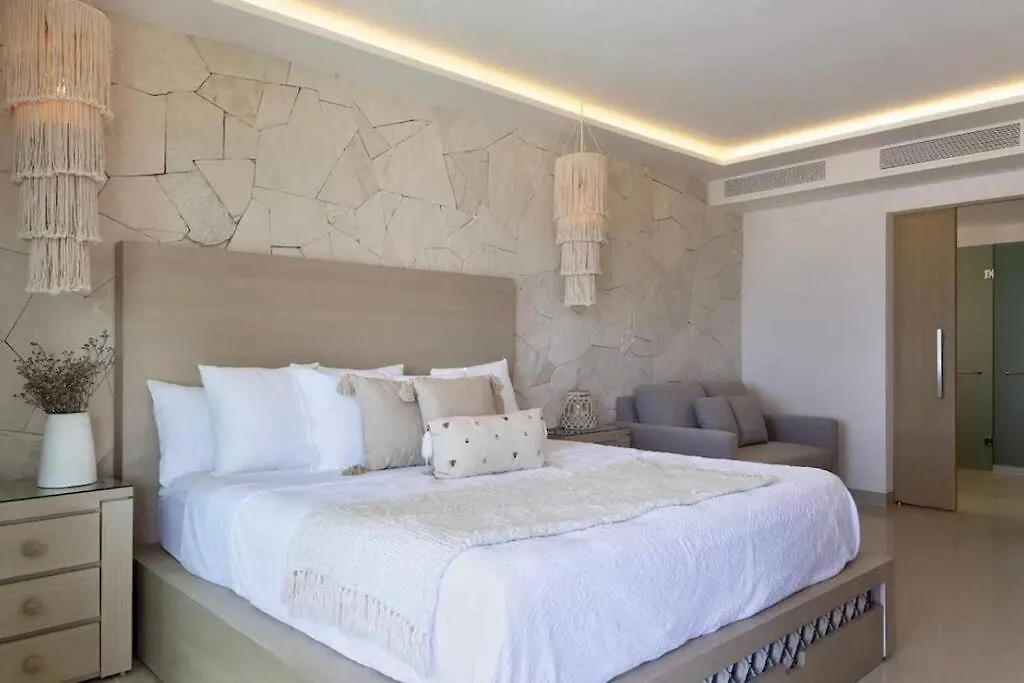 Seaside Sanctuary With Private Beach & Pool Playa del Carmen México