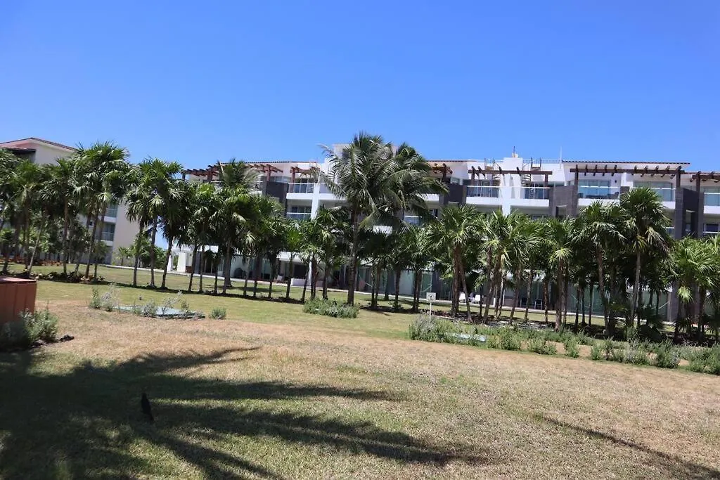 Seaside Sanctuary With Private Beach & Pool Playa del Carmen Сasa de vacaciones